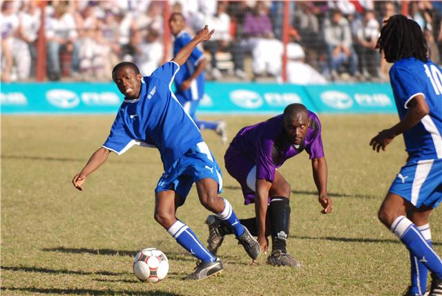 Vuyo 'Skwabba' Marele at Tri-Varsity 2009